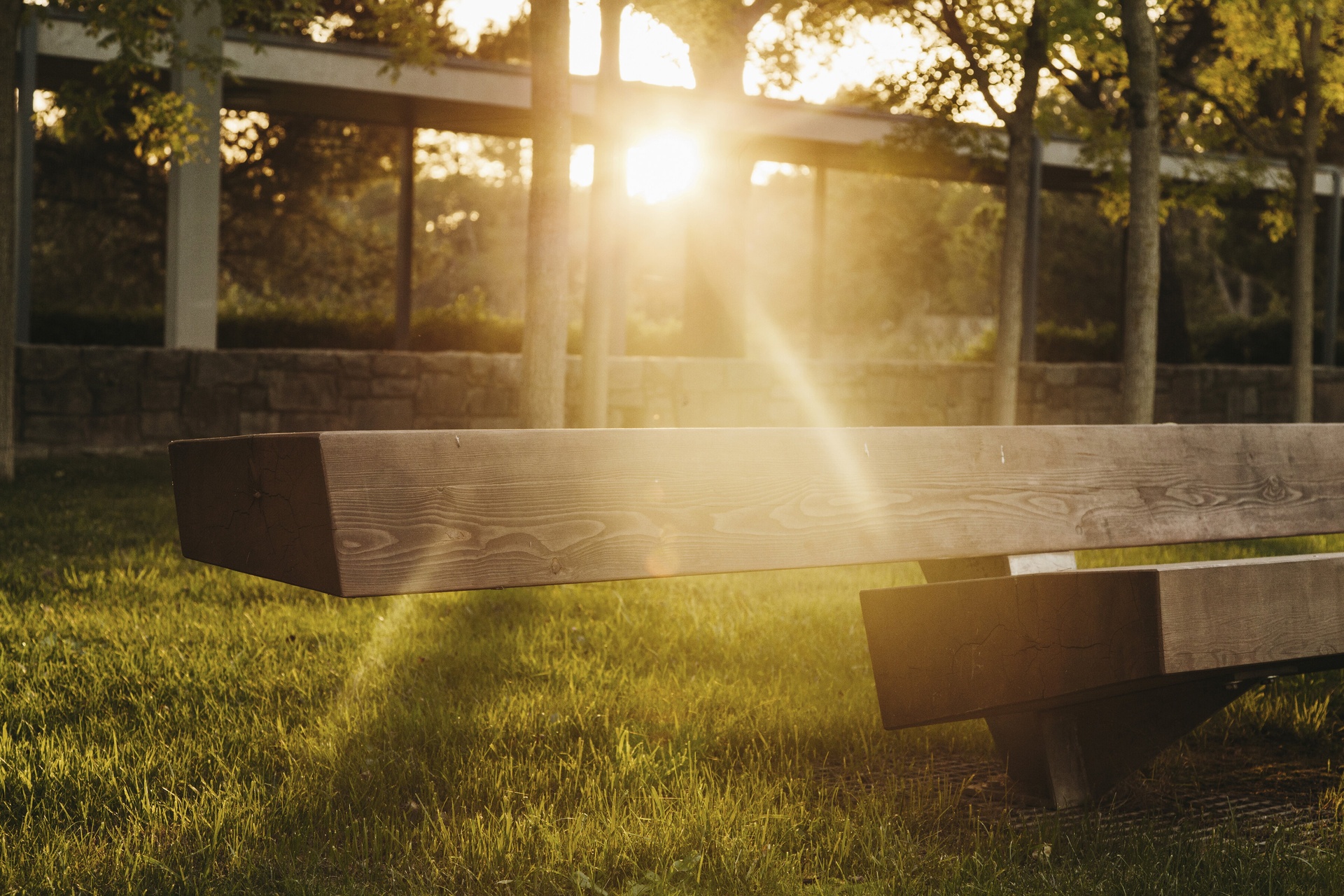 Design zitbank Trapecio Banco Glulam ©