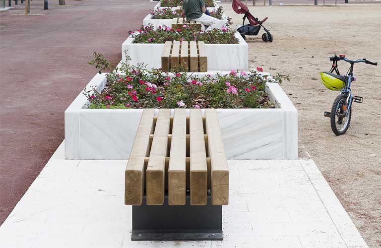 Design zitbank Tramet Banca