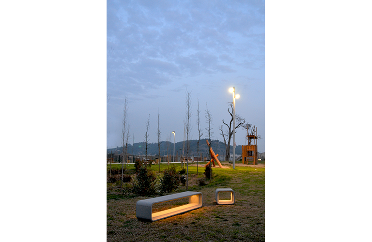 Design stoel Mom 60 LED ® (gezuurd)