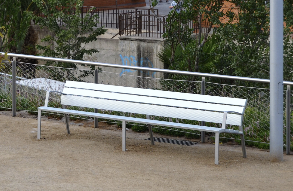 Design bench NeoRomántico Liviano Aluminio 300®