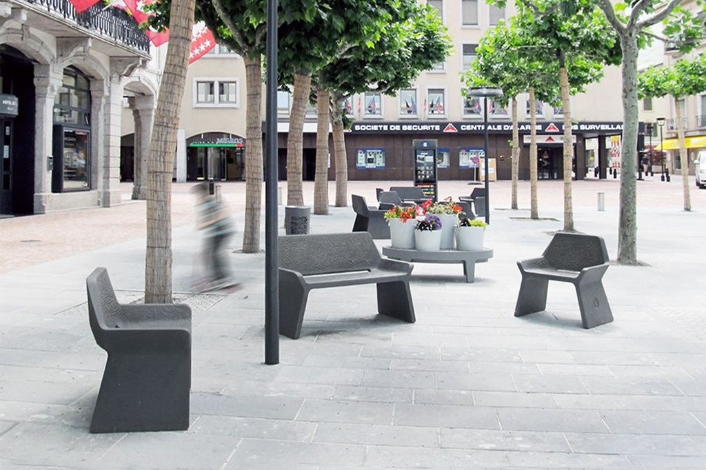 Chaise design Kelly Silla ®