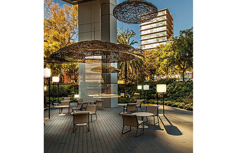 Chaise design Concret Silla Brazos ®