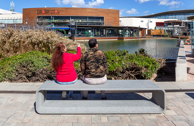 Banc design Mom 240 ® (décapé)