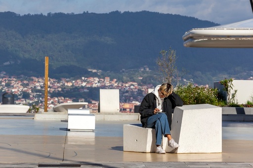 Design zitbank SO-FFA Banca Corta Respaldo Corto ®